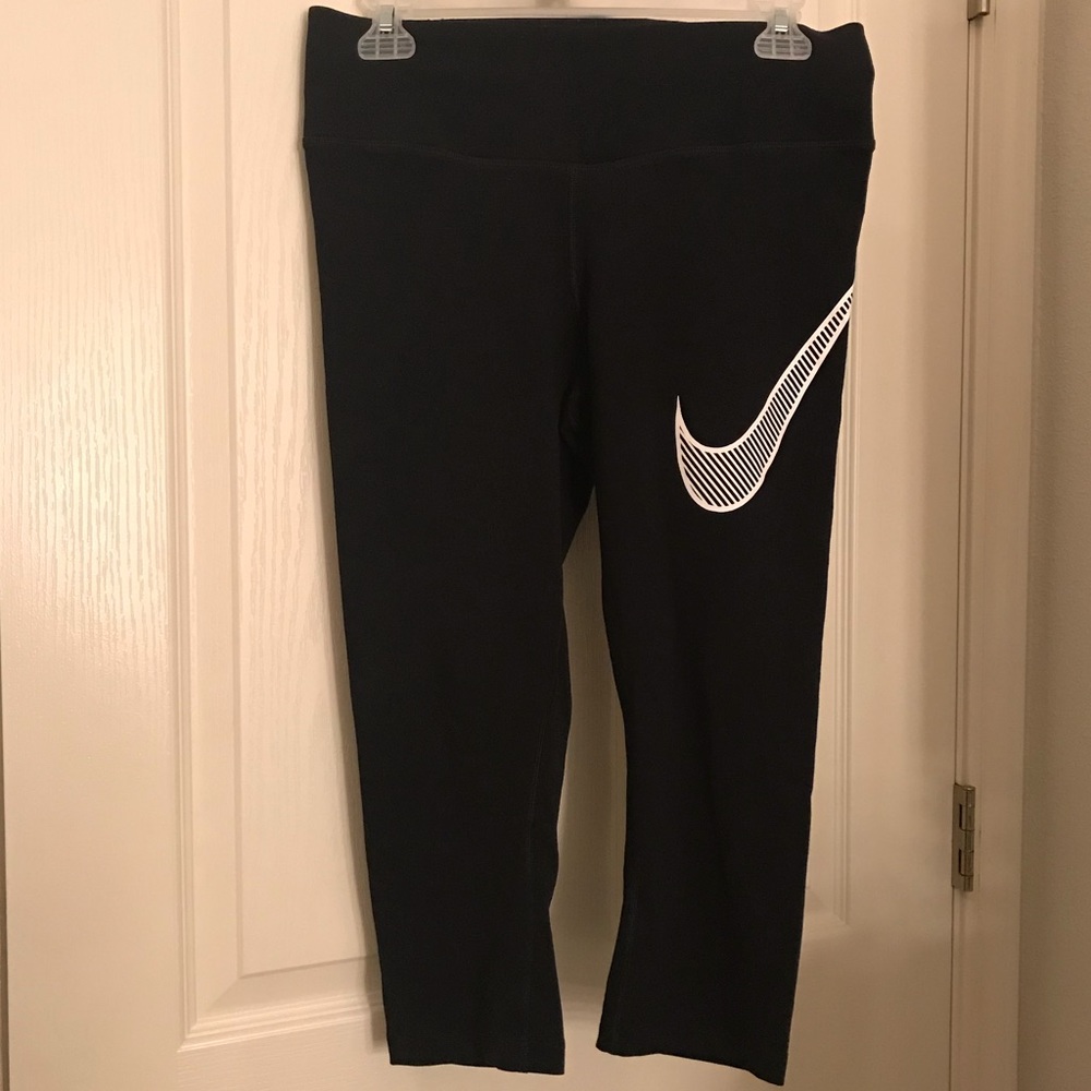Nike Dry Fit Crop Leggings